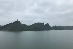 5常德-桃源：沅水旁开始有了起伏的山峦