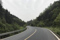 8茶庵铺-毛家溪-太平铺-官庄：由毛家溪渐渐进山，国道两旁的田地消失了