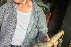 25关岭-永宁：养斗鸟的老人-e1623217642996