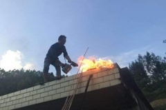 25关岭-永宁：烧蚂蚁的人之二